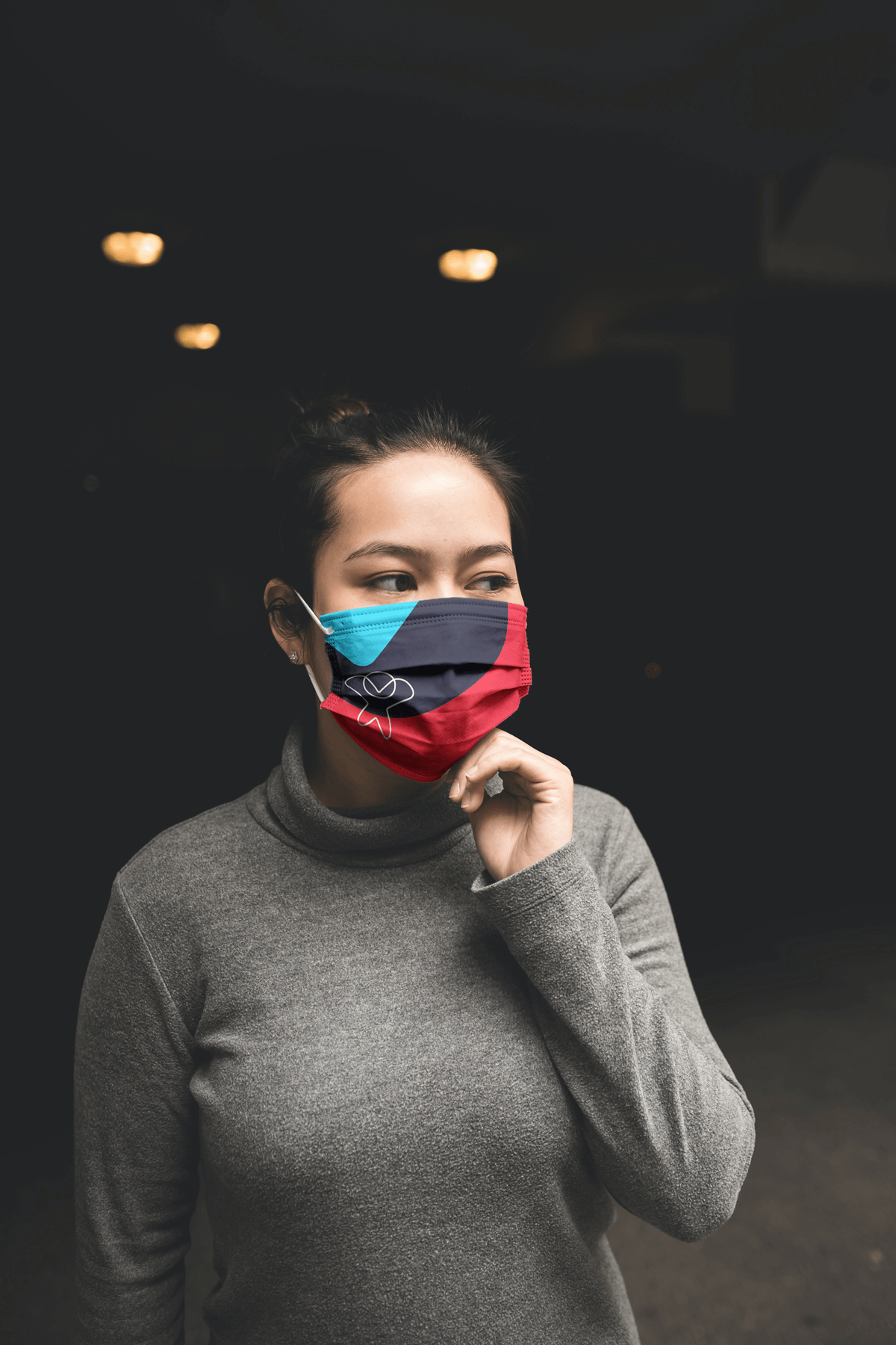 Woman-With-Facemask-Mockup